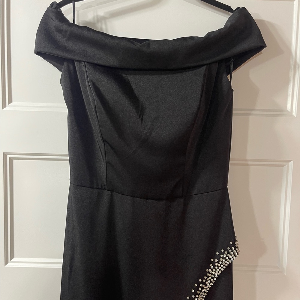 ASHLEYLauren One of a Kind Gown - Picture 3 of 12